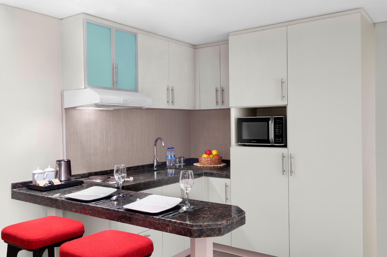 Leva Hotel Mazaya Centre Dubai Exterior photo