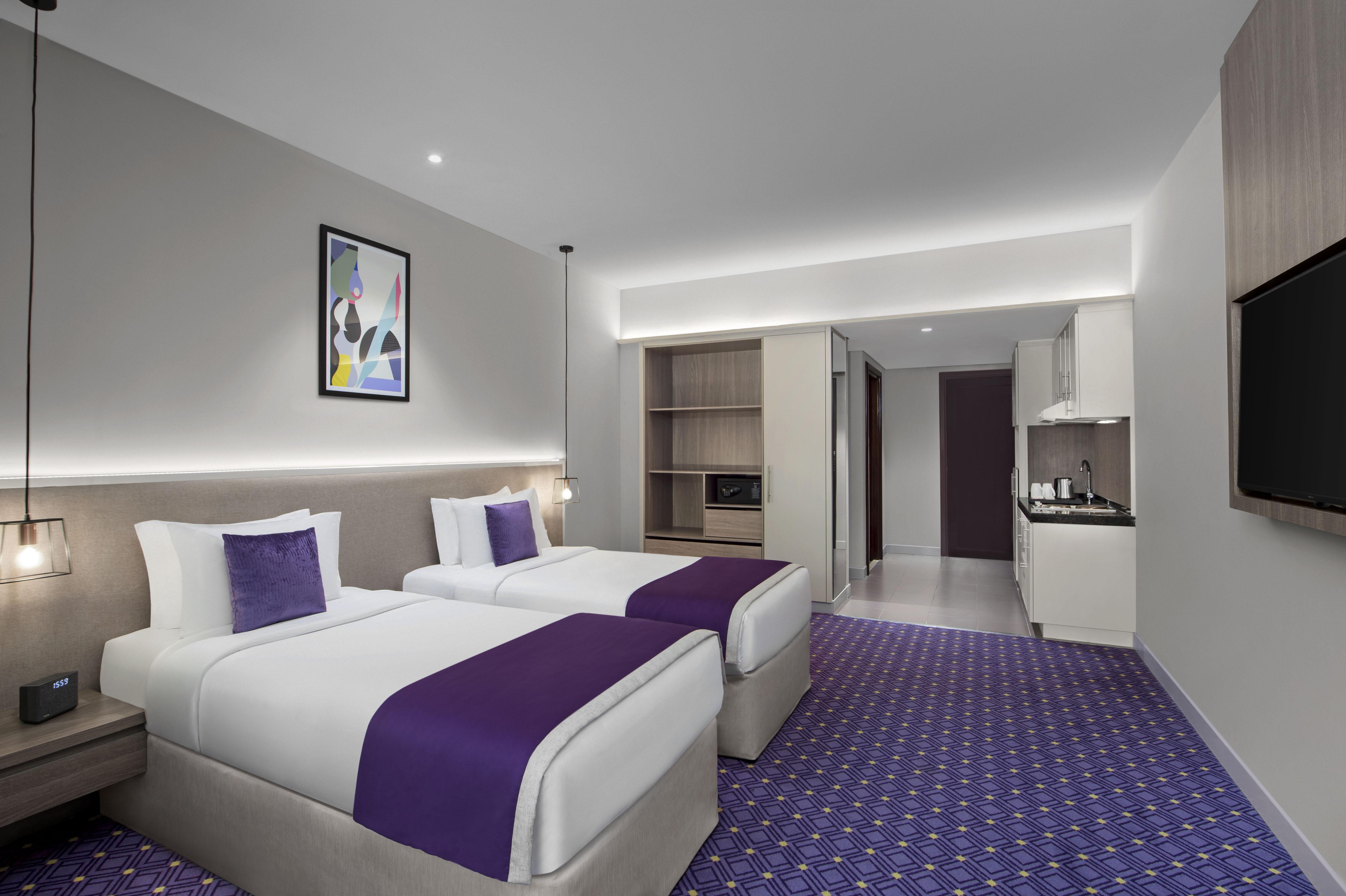 Leva Hotel Mazaya Centre Dubai Exterior photo
